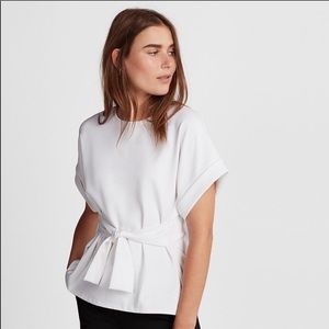 Express tie front top